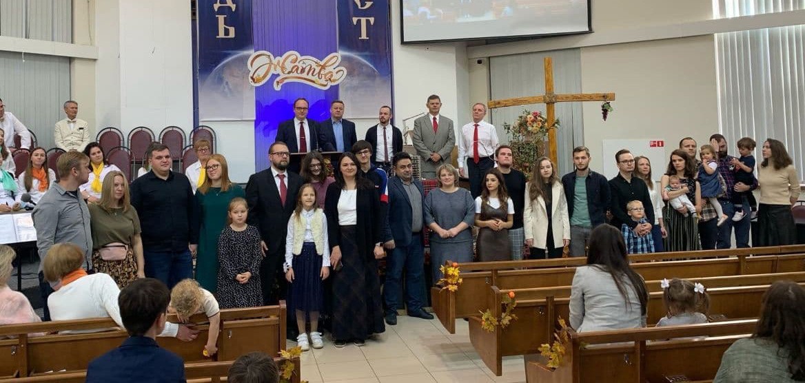 Благословение команды на открытие церкви